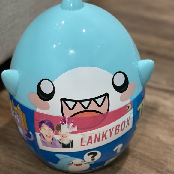 Other - Lankybox giant shark